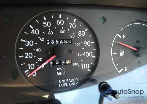 1995 Toyota Corolla Le/Dx z USA, uszkodzony, nr VIN 2T1AE09B5SC121609